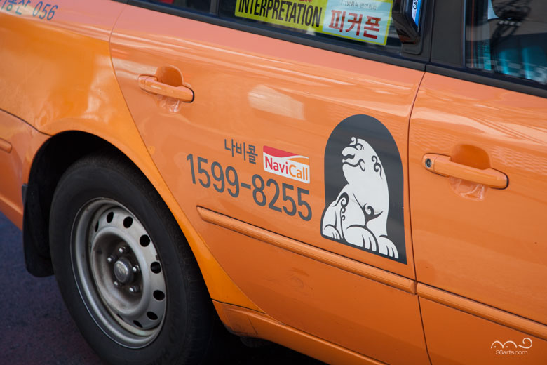 海外の風景 韓国のキャラクター タクシーの写真 大韓民国 前田デザイン事務所 前田写真事務所 日本の風景 写真集 観光写真 エディトリアル素材