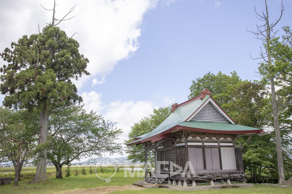 金鐙八幡神社