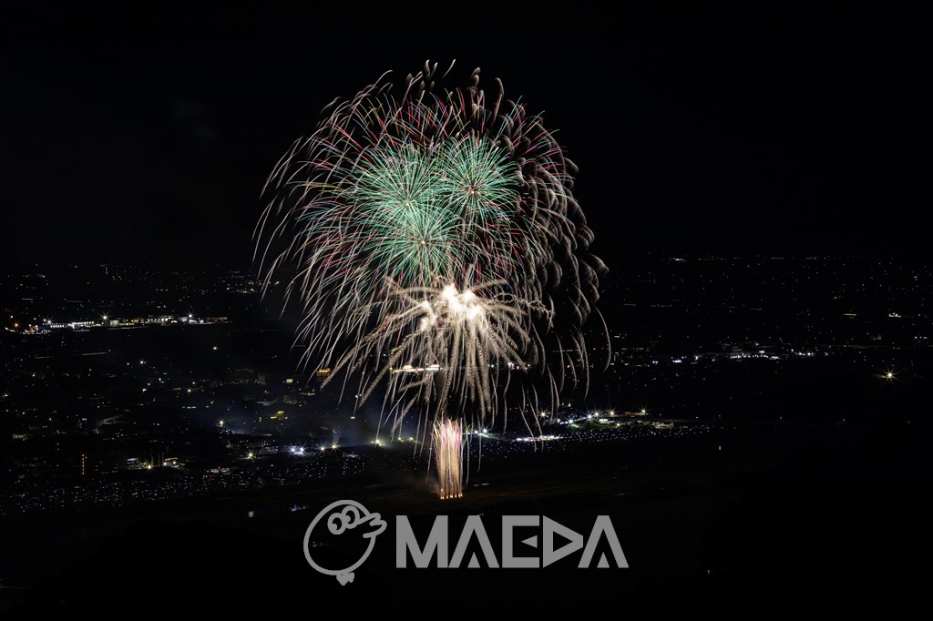 4思い出の夏景色-大曲の花火 第97回全国花火競技大会